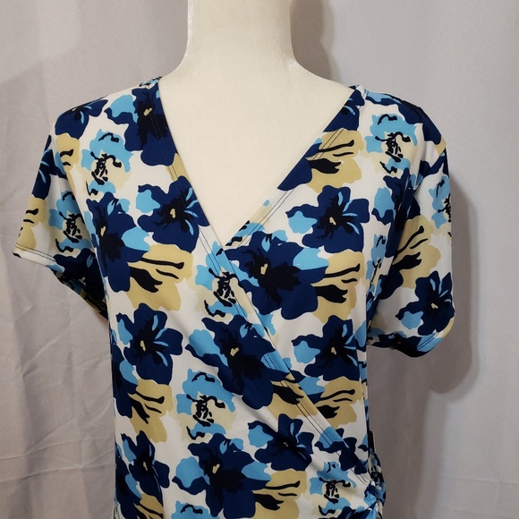 Short Dress - Picture 3 of 5